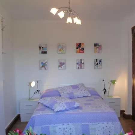 Casa Con Jardin En Hotel Vilagarcia de Arousa