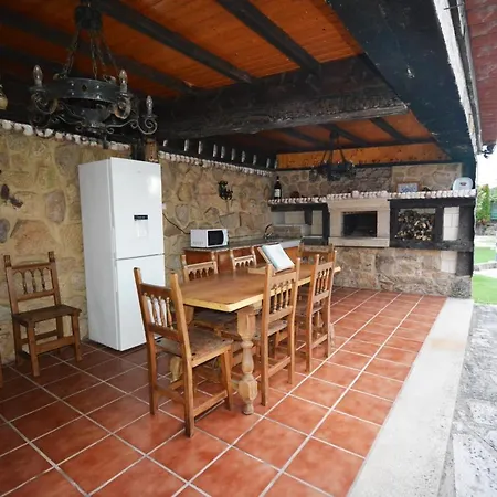 Casa Con Jardin En 3*