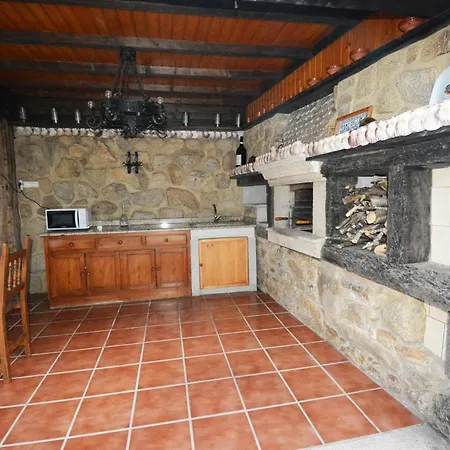 Casa Con Jardin En Hotel Vilagarcia de Arousa