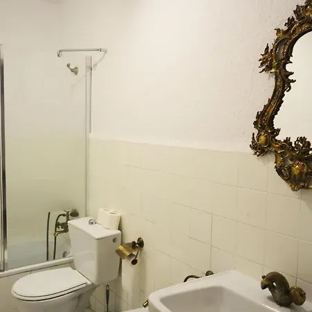 Hotel Casa Con Jardin En 3*